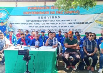 Estudante UNPAZ Ramo Covalima hamutuk ho komunidade halo pers Konferensi ba karta notifikasaun husi MSSK, Kinta (07/07/2022). Foto: Cova.News.