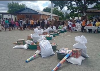 Sasan ne'ebe Komisaun Jestaun Risku Dezastre Naturais Munisipiu Covalima Apoiu Vitima Inundasaun Iha Suai Loro. Foto Cova5 News/ Nyna Costa