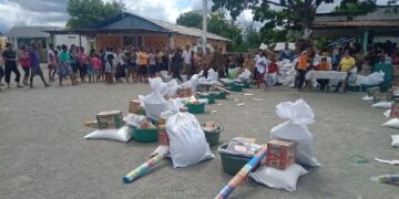 Sasan ne'ebe Komisaun Jestaun Risku Dezastre Naturais Munisipiu Covalima Apoiu Vitima Inundasaun Iha Suai Loro. Foto Cova5 News/ Nyna Costa